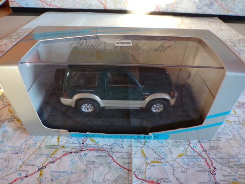 Mitsubishi pajero swb green - mitsubishi,